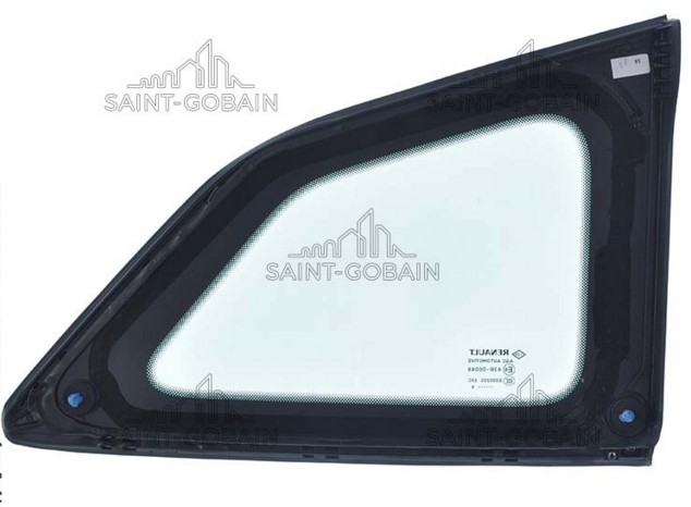 RENAULT MEGANE IV L 5D SAINT-GOBAIN