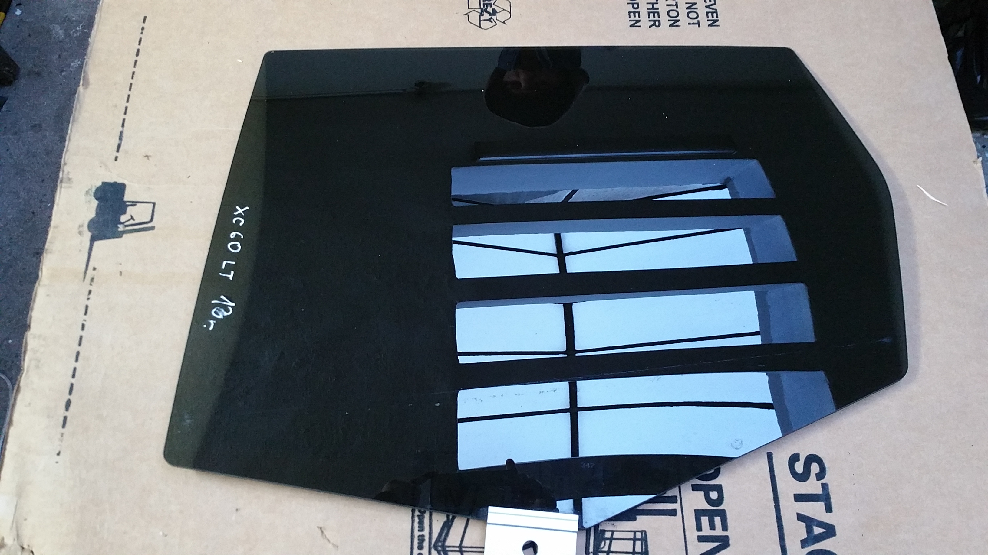 VOLVO XC60 L ORIGINAL POUŽITÉ